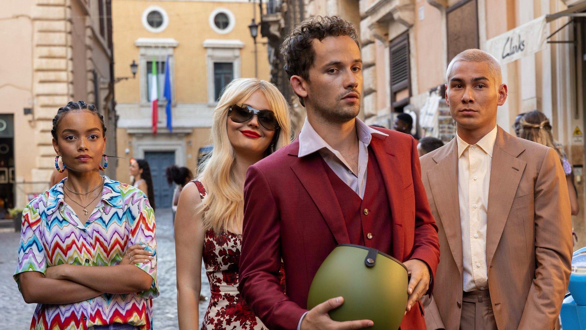 Still from I Am Gossip