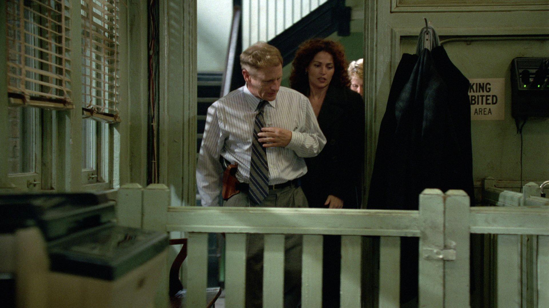 Still from Who Murders Sleep