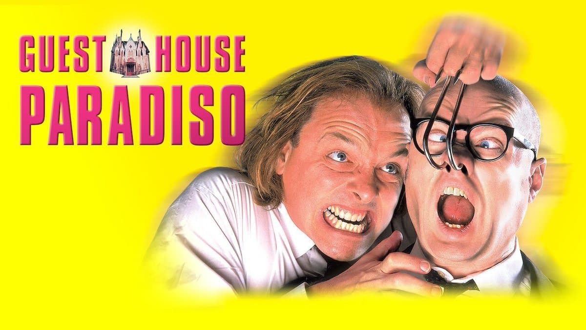 Still from Guest House Paradiso - Trailer