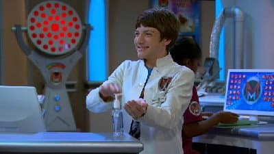 Still from All That Kaz