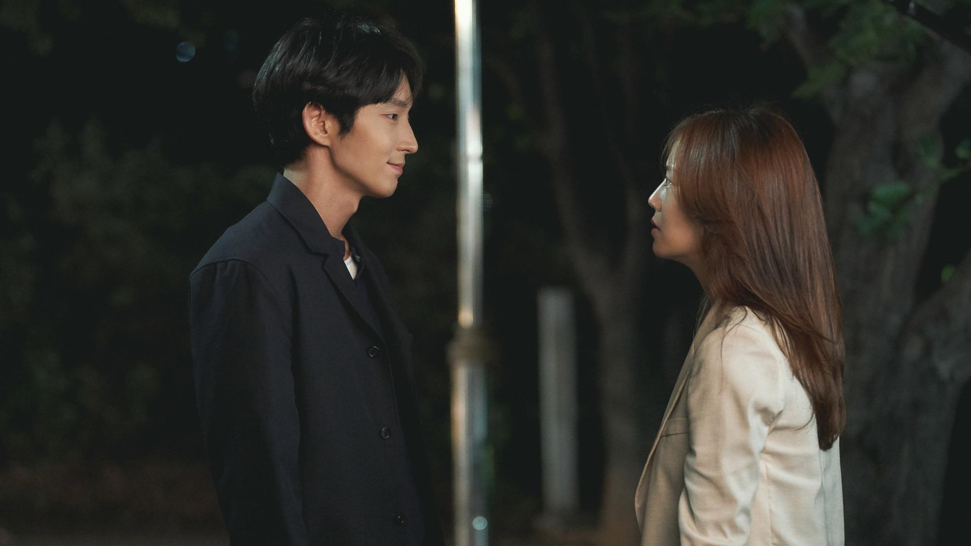 Still from Hyeon-su's Deal