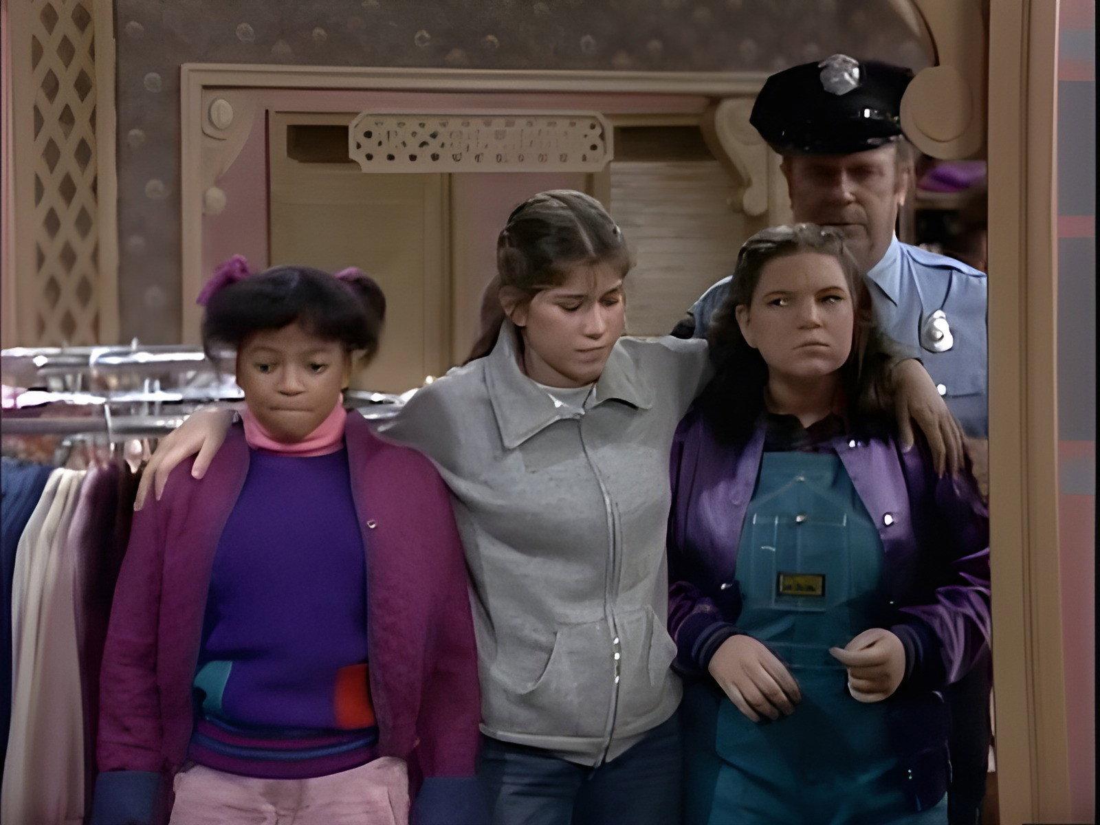 Still from Shoplifting