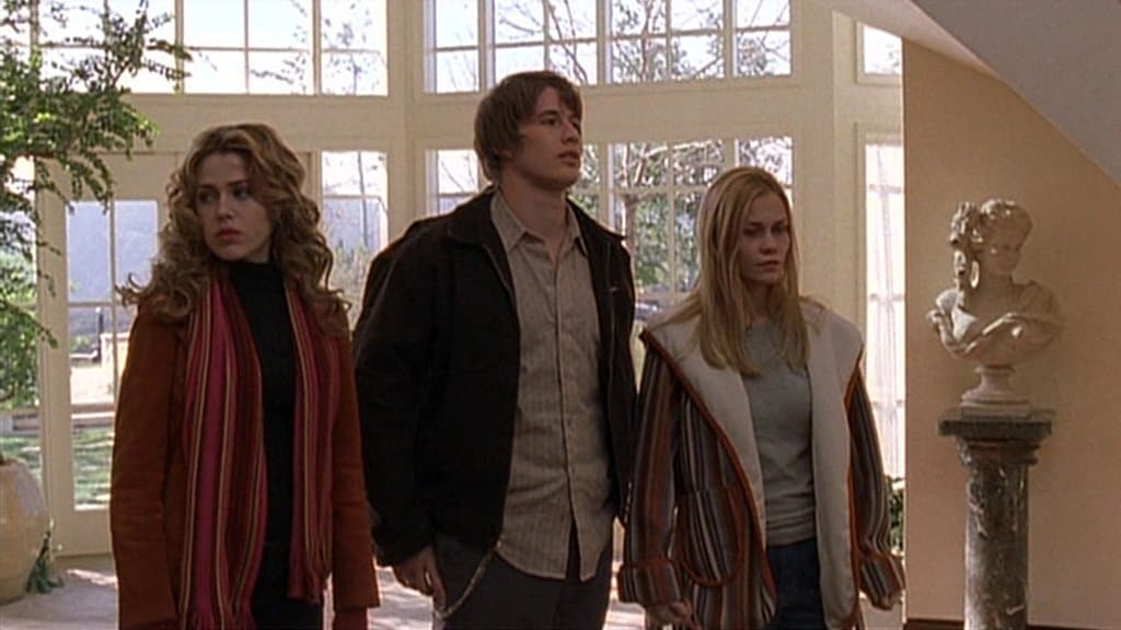 Still from Disturbing Behavior
