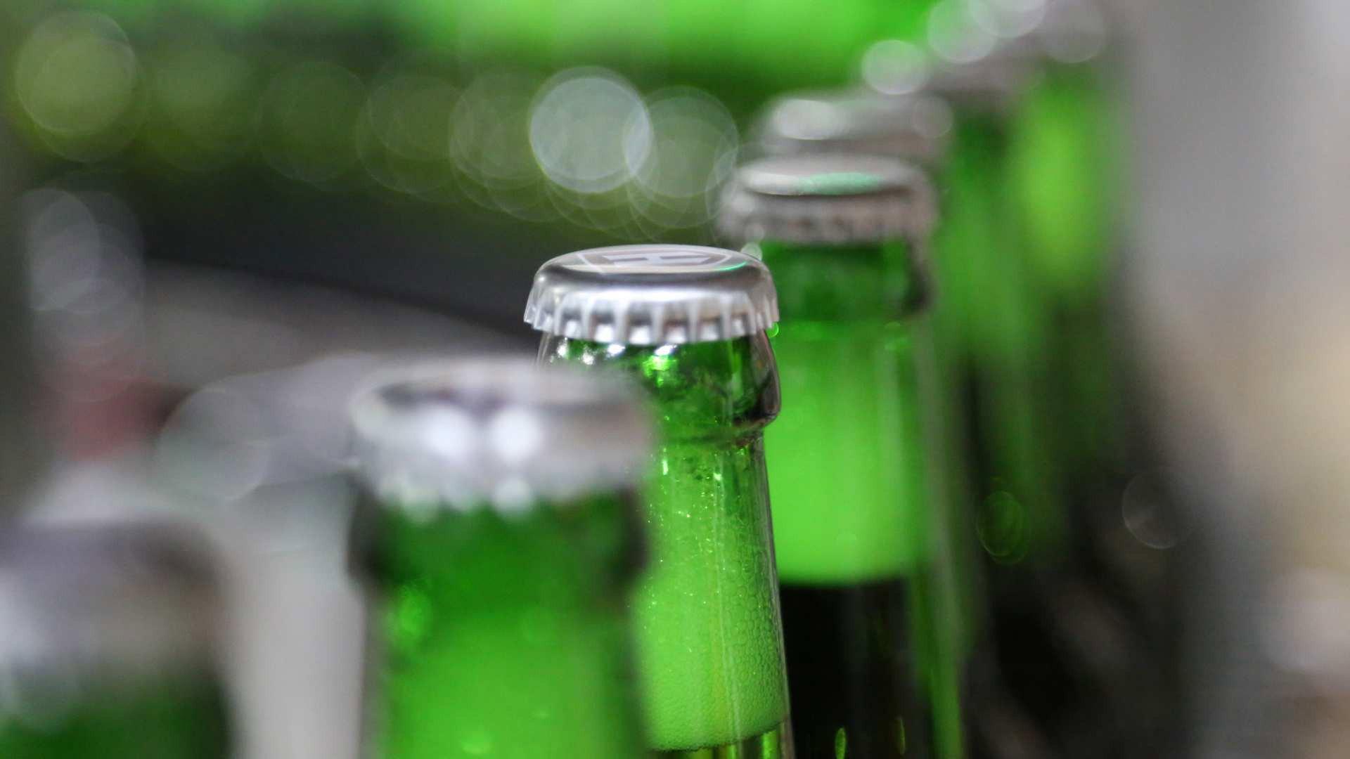 Still from Non-Alcoholic Beer, Tomcars, Escalators, Lie Detectors