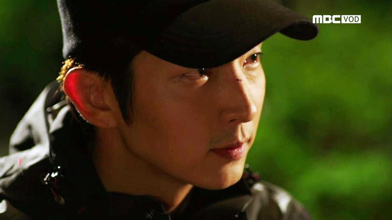 Still from Episode 15 -How to kill Jang Tae-san?