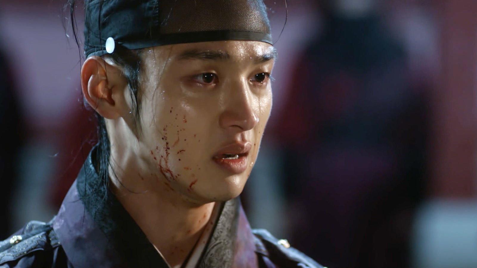 Still from The King is Back