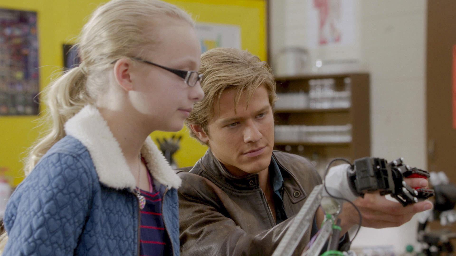Still from Pliers