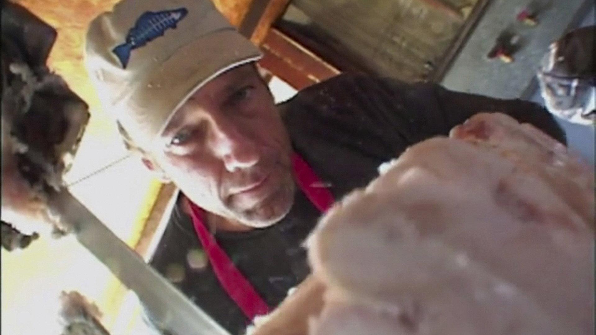 Still from Skull Cleaner