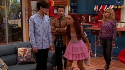 Still from #TheKillerTunaJump: #Freddie #Jade #Robbie