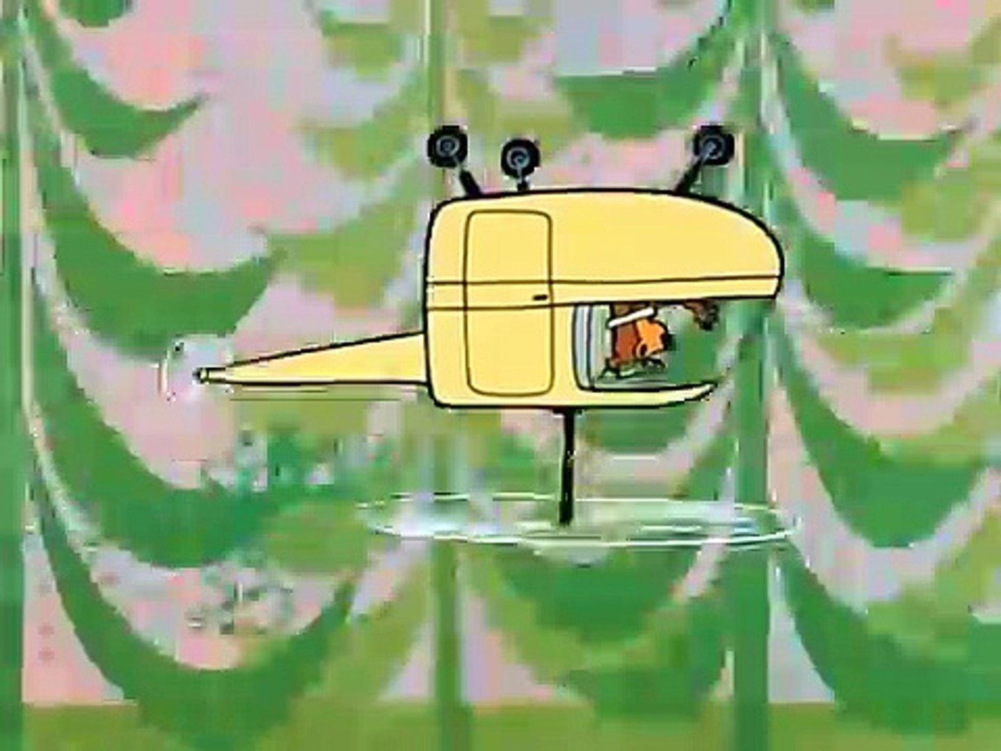 Still from The Buzzin' Bear