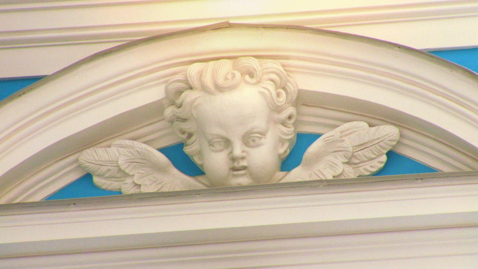 Still from The Amber Room