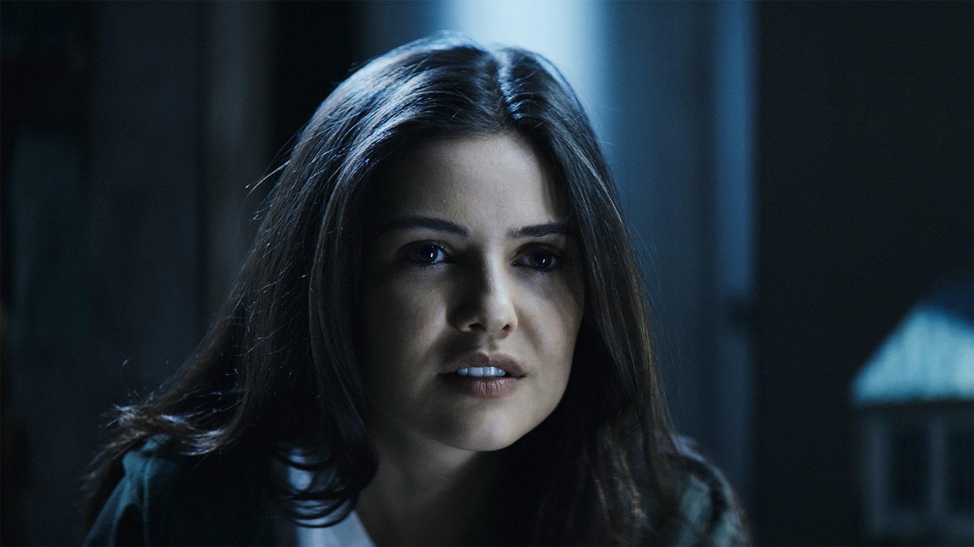 Still from Thorns and All