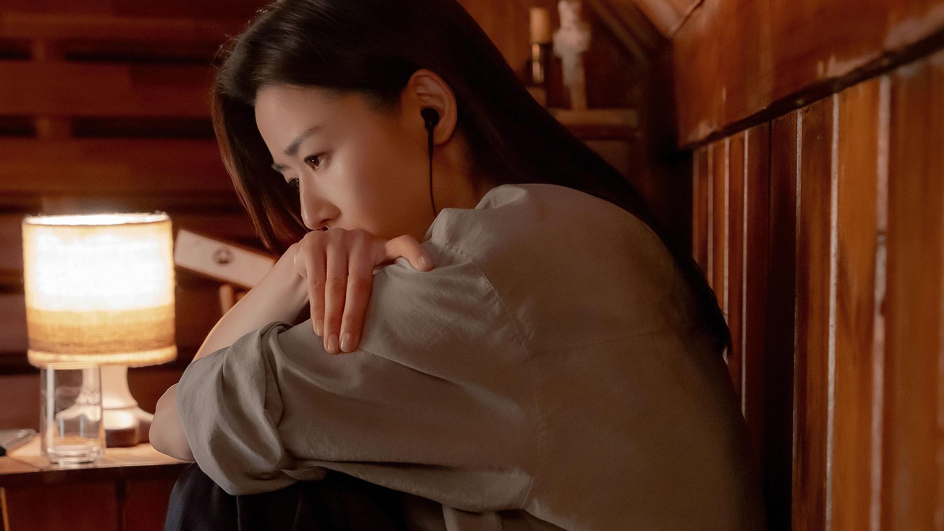Still from Episode 6