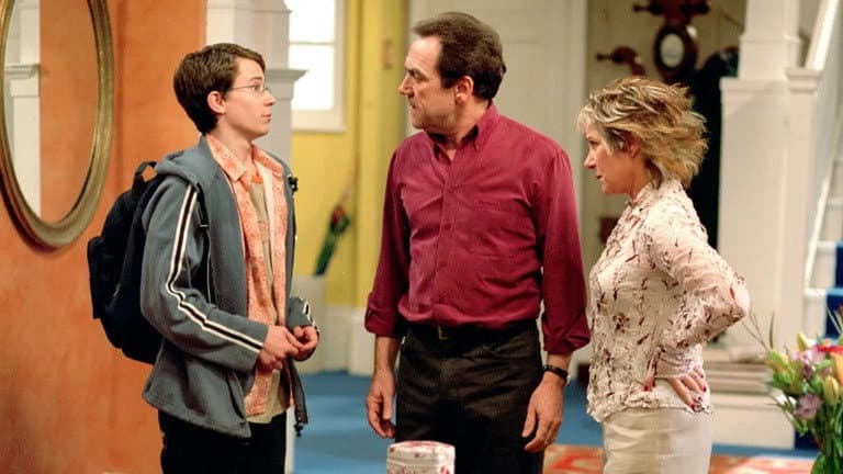 Still from Loco Parentis