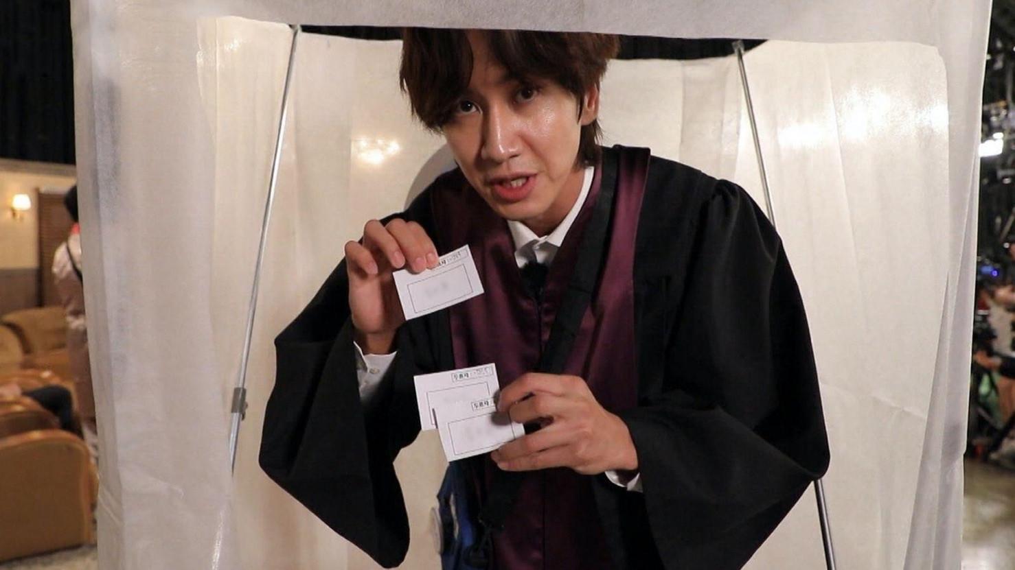 Still from 10th Anniversary Live Broadcast: Provocation by Running Man Thief