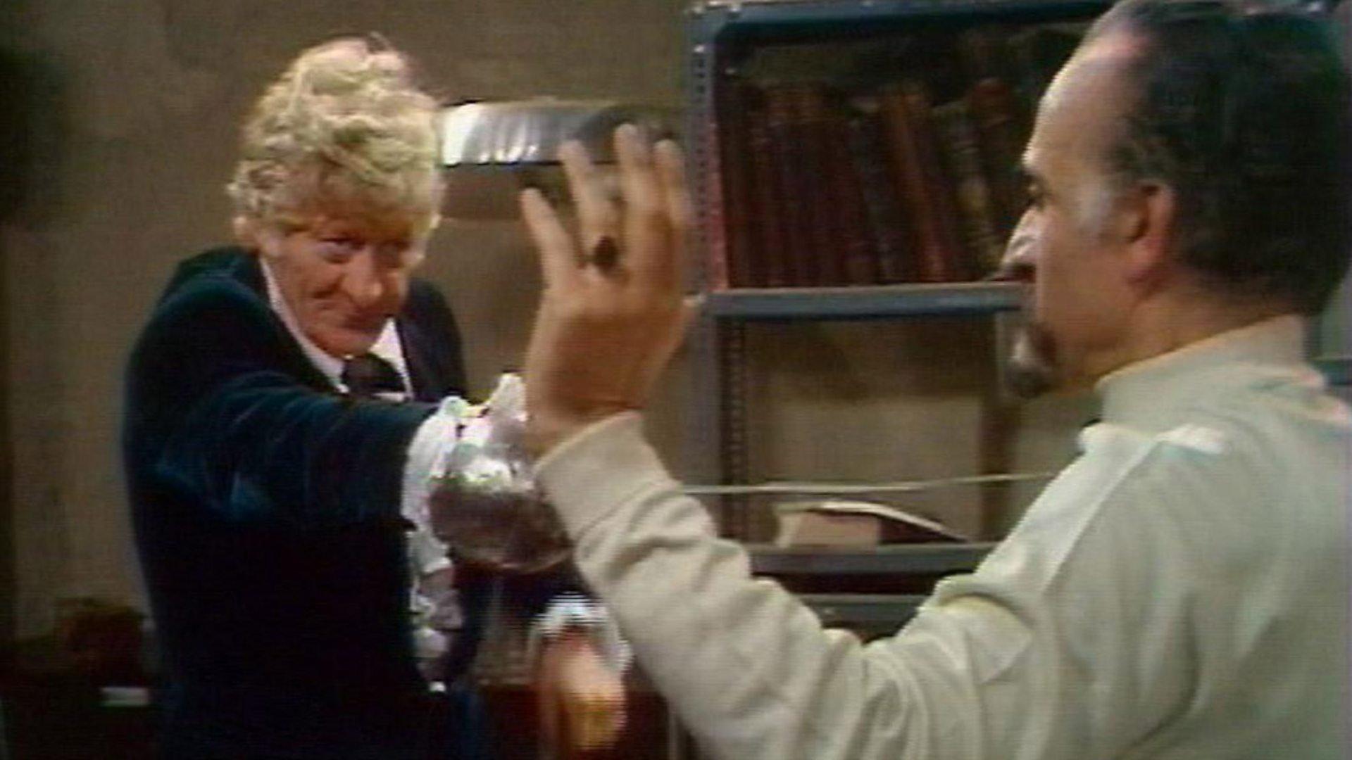 Still from The Sea Devils (2)