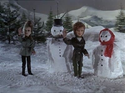 Still from A Christmas to Remember