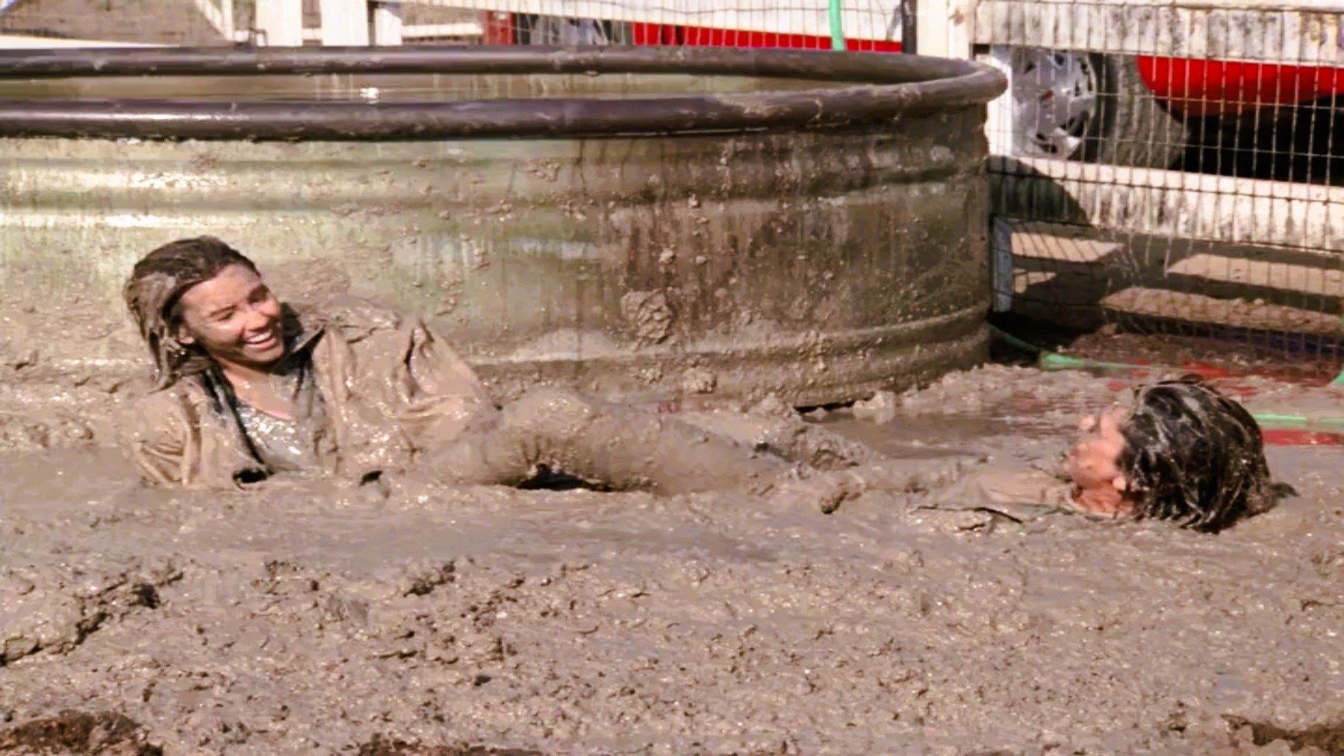 Still from Alexis in Blunderland