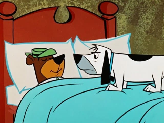 Still from Foxy Hound-Dog