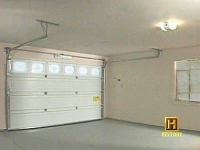 Still from Garage Gadgets