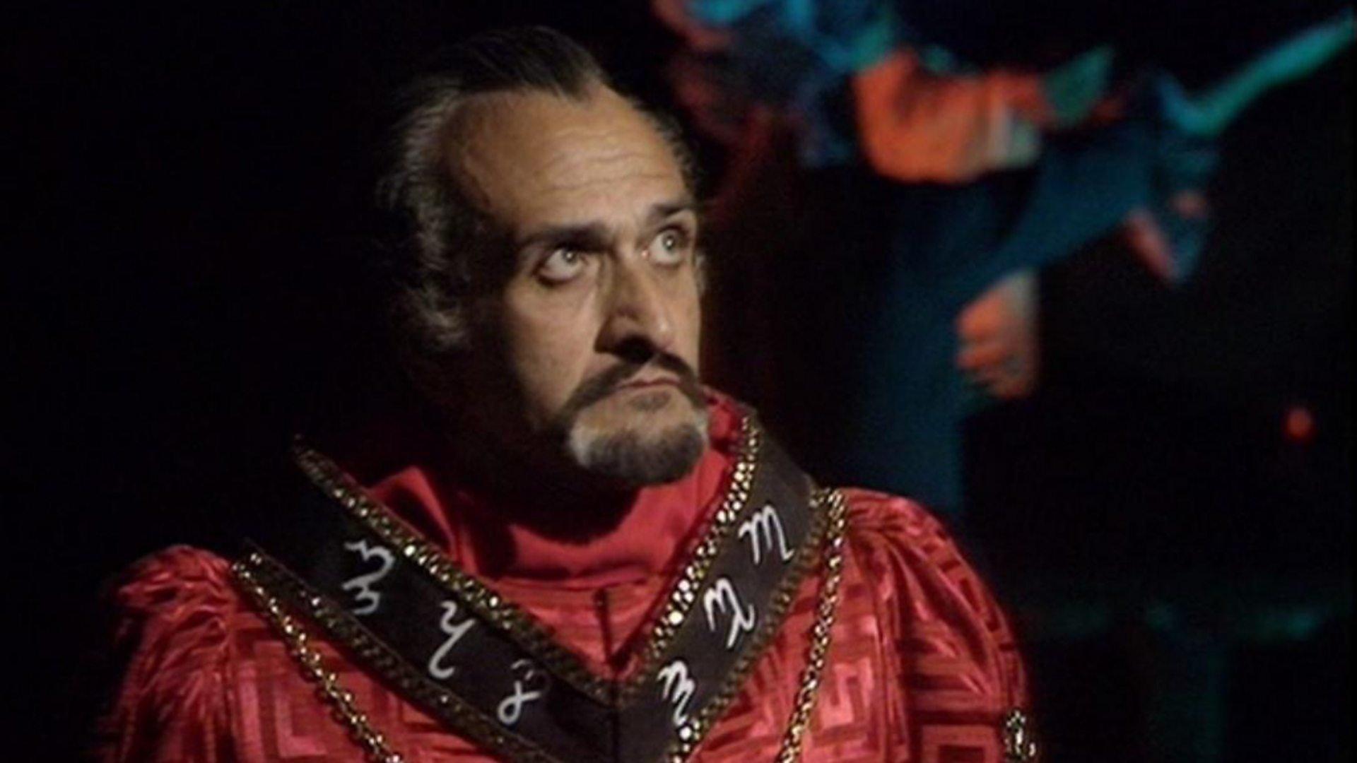 Still from The Dæmons (4)