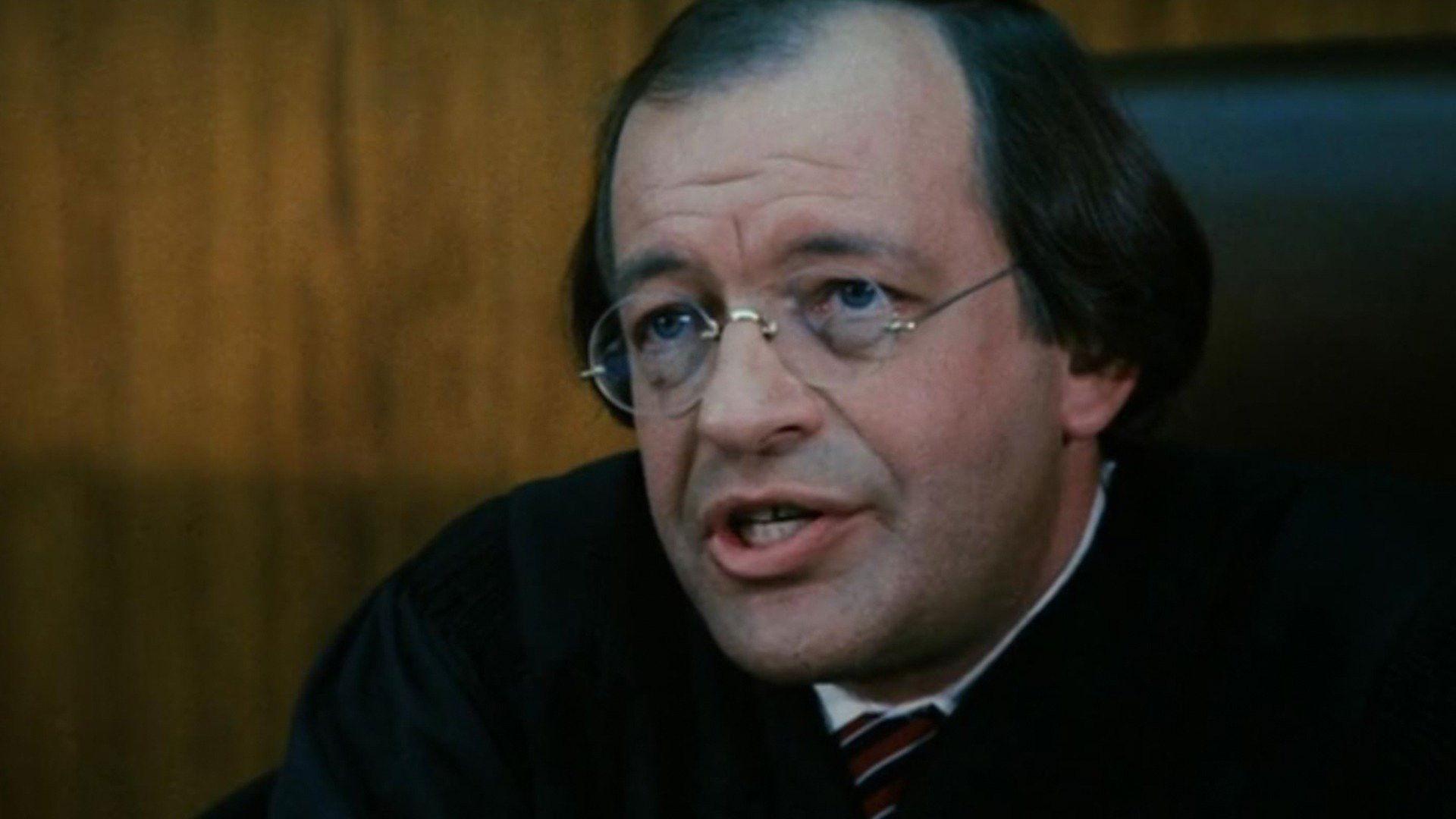 Still from True Confessions