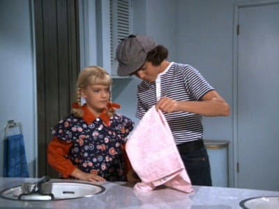 Still from The Great Earring Caper