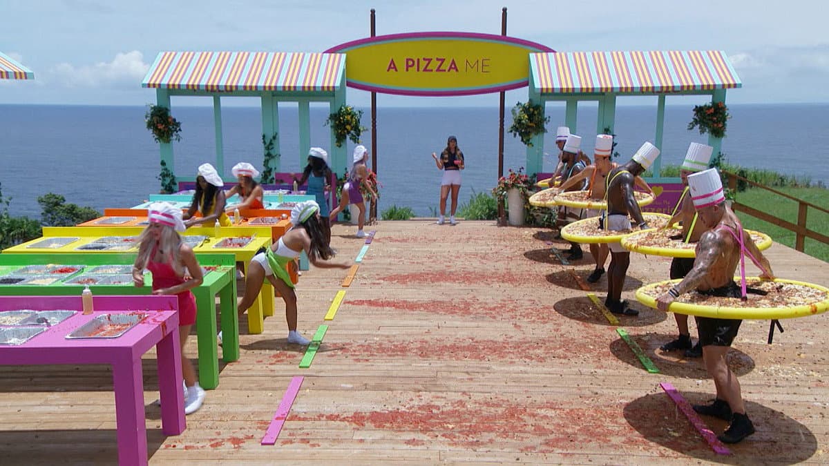 Still from Love Island: Laid Bare - 8/5