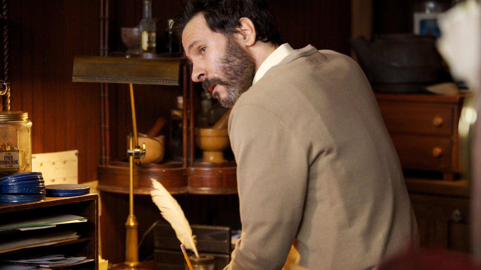 Still from Organ Grinder