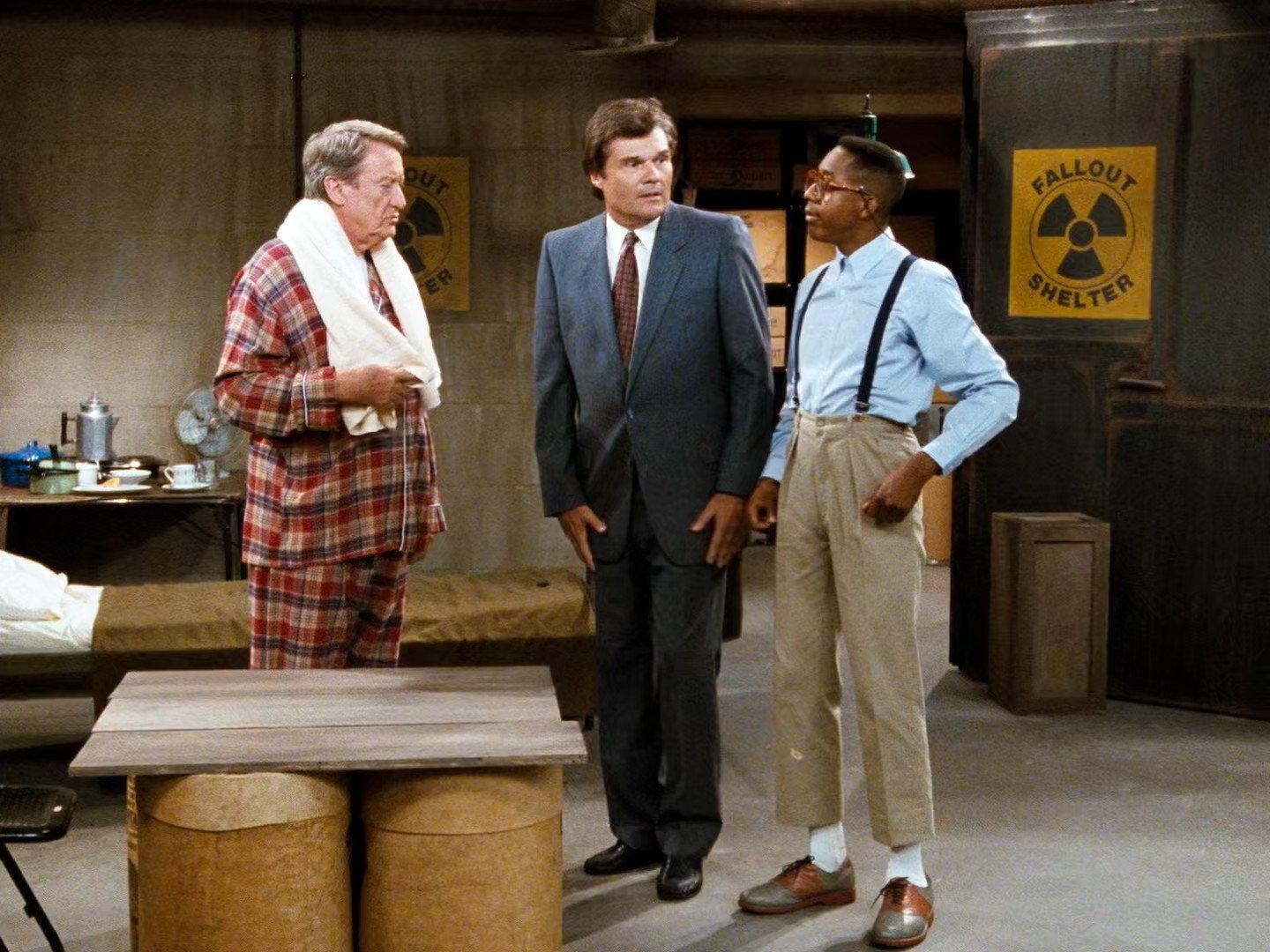 Still from The Looney Bin