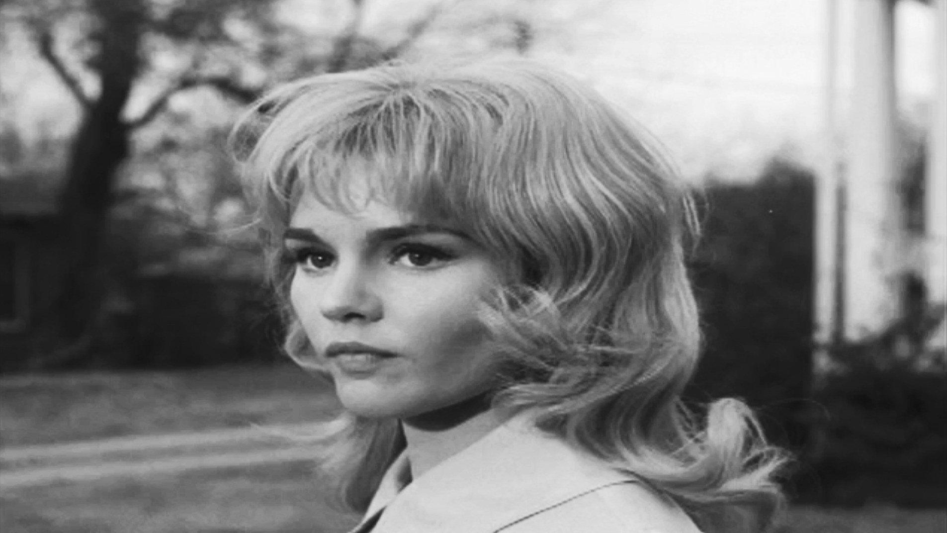 Still from Love is a Skinny Kid