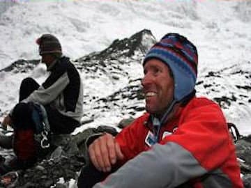 Still from Left for Dead on Everest