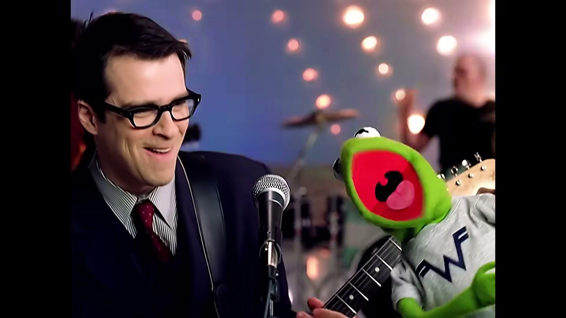 Still from Weezer - Keep Fishin
