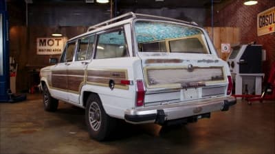 Still from 1988 Jeep Grand Wagoneer