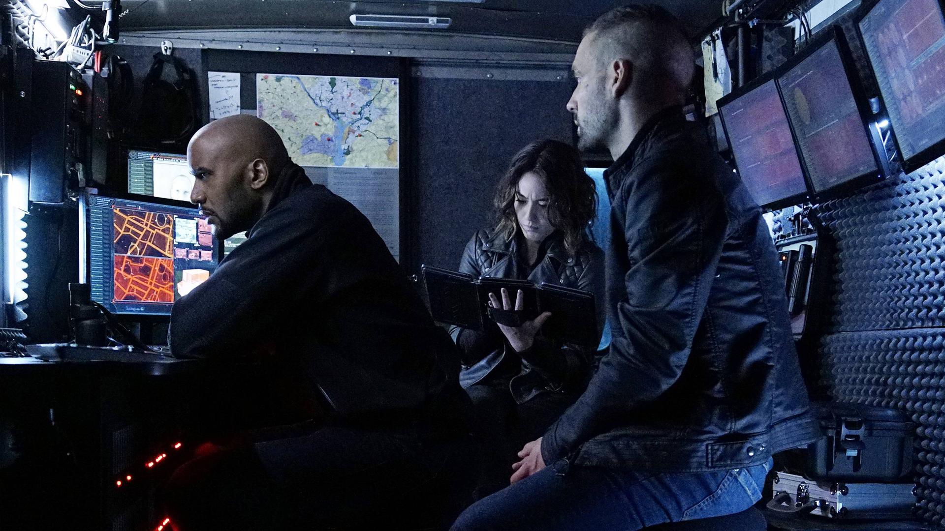 Still from Among Us Hide...