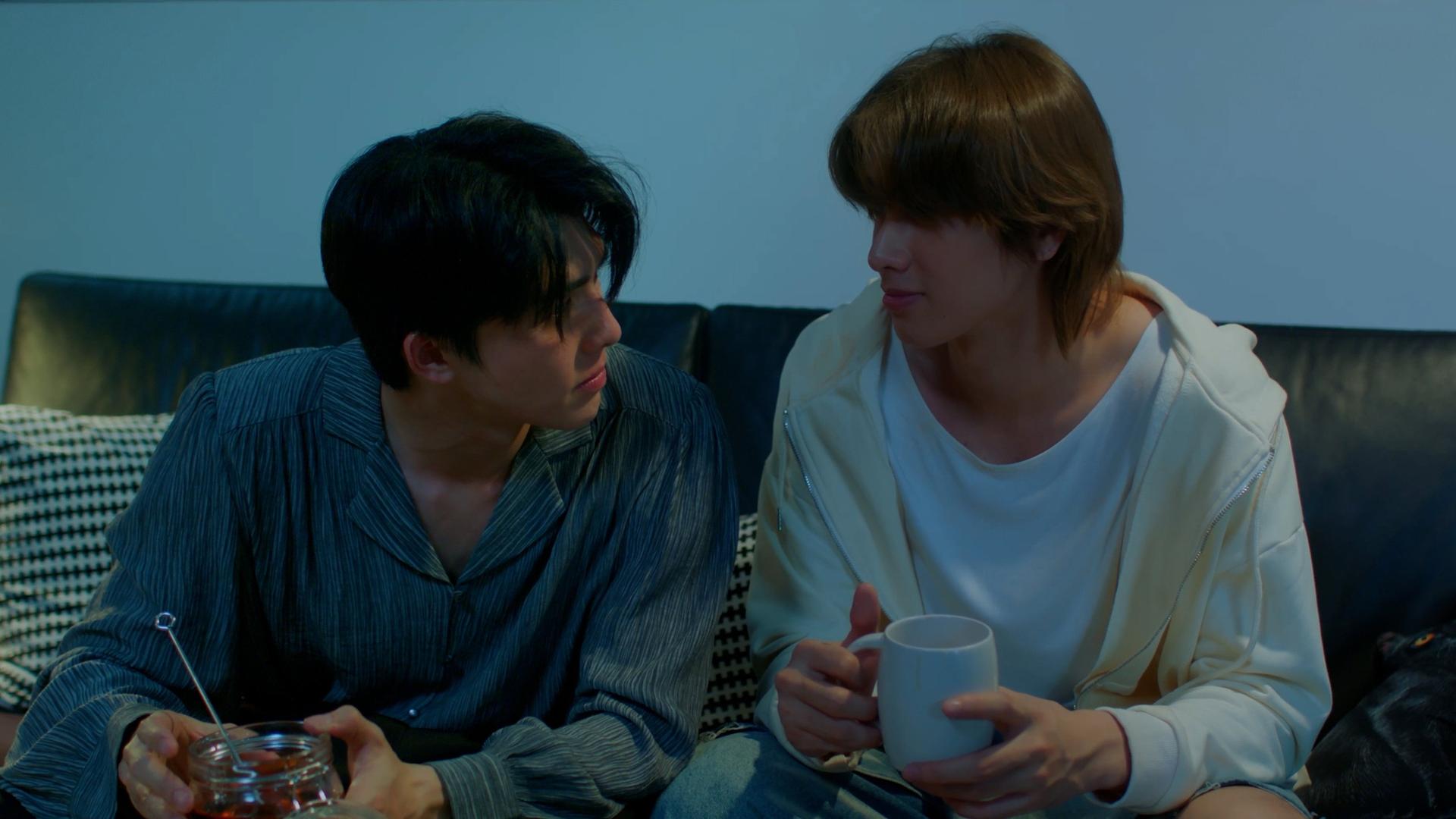 Still from Sweet Like Honey