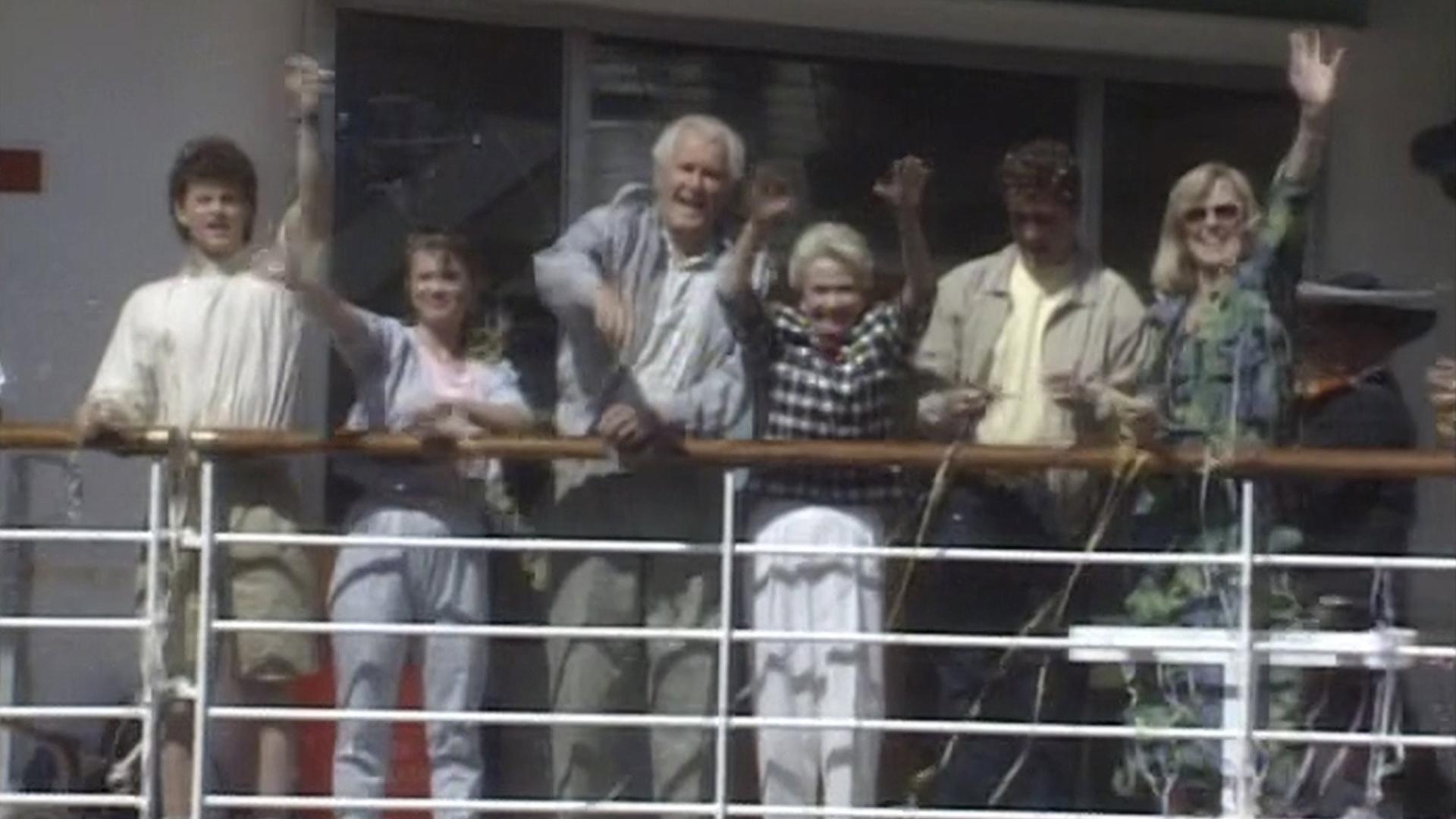Still from The Looooove Boat (1)