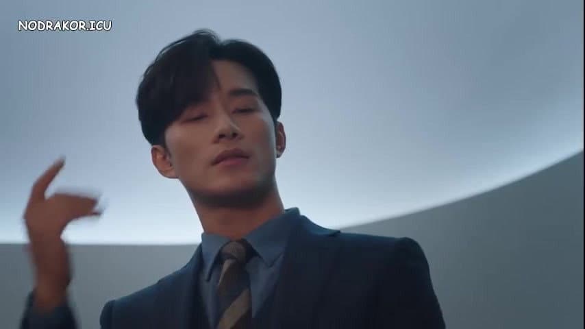Still from My Girlfriend Is An Alien