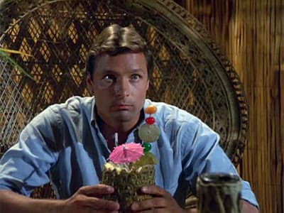 Still from License to Kill (1)