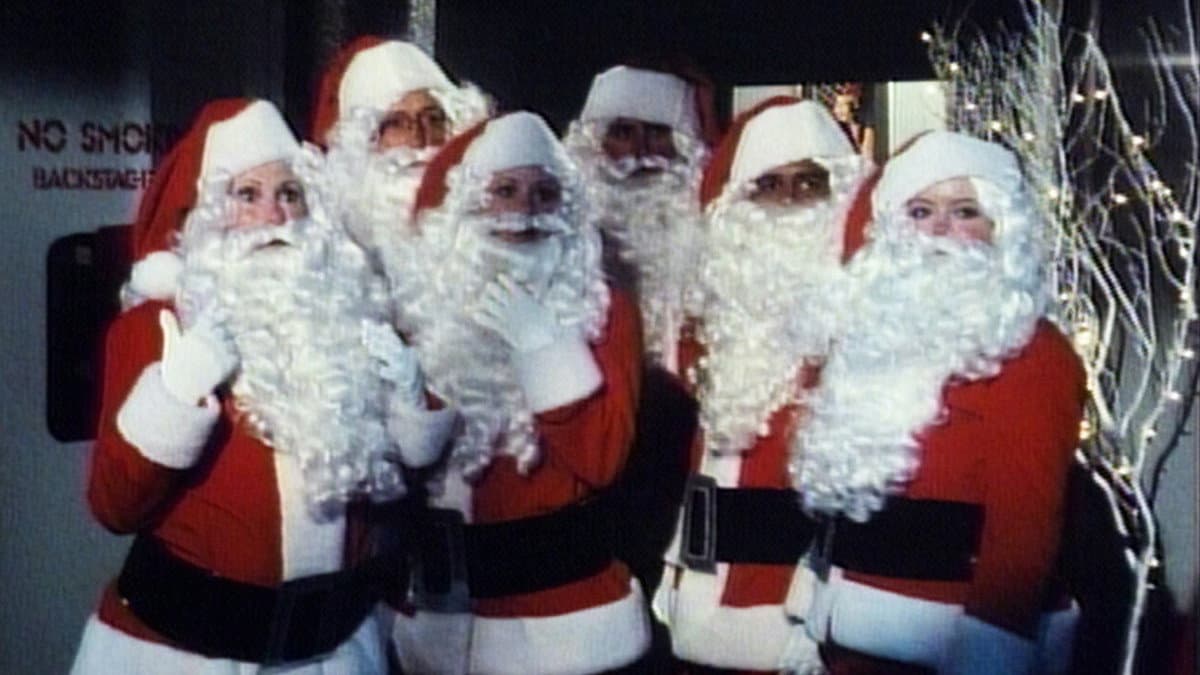 Still from Santa, Santa, Santa/Another Dog Gone Christmas/Noel's Christmas Carol