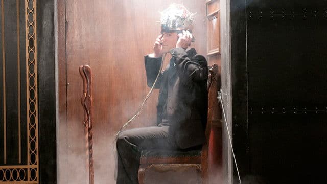 Still from Twentieth Century Murdoch