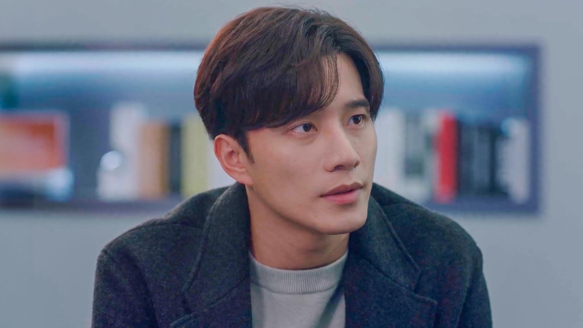 Still from My Girlfriend Is An Alien