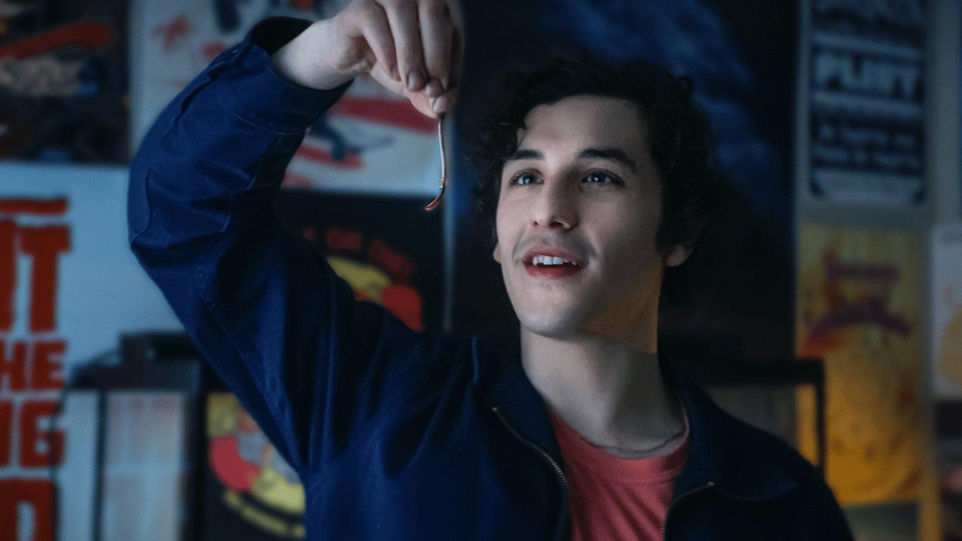 Still from Go Eat Worms
