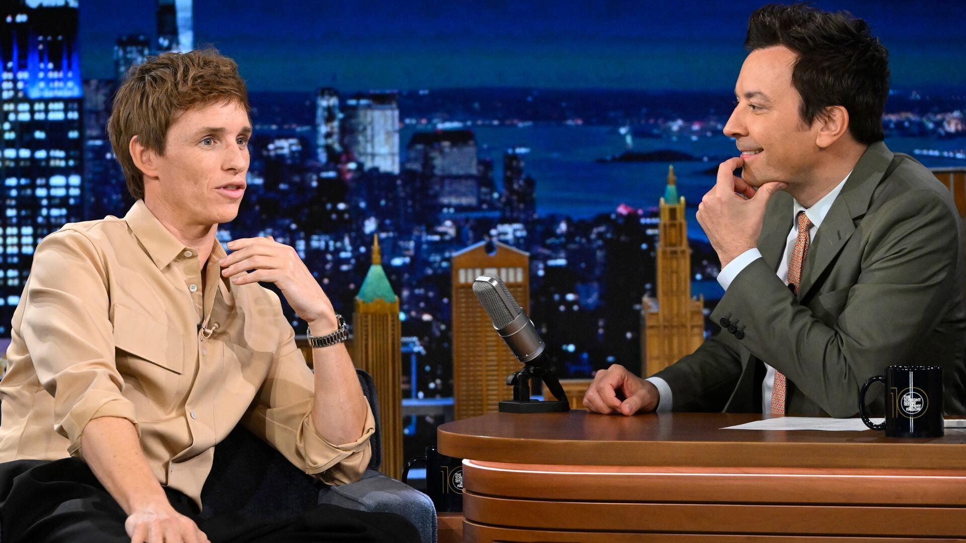 Still from Eddie Redmayne, Michael McDonald and Paul Reiser, Tems