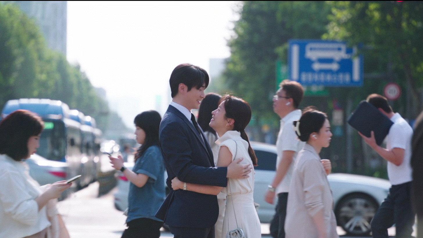 Still from My perfect couple