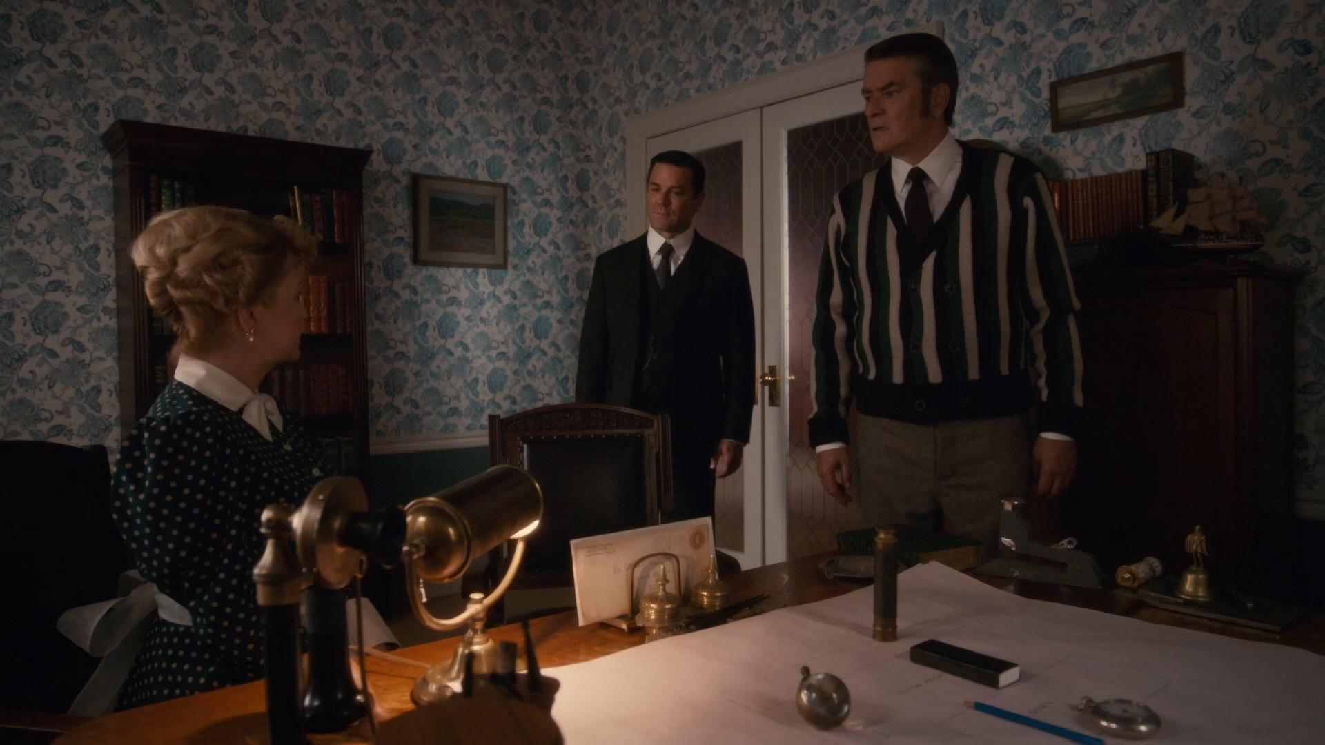 Still from Murdoch Knows Best