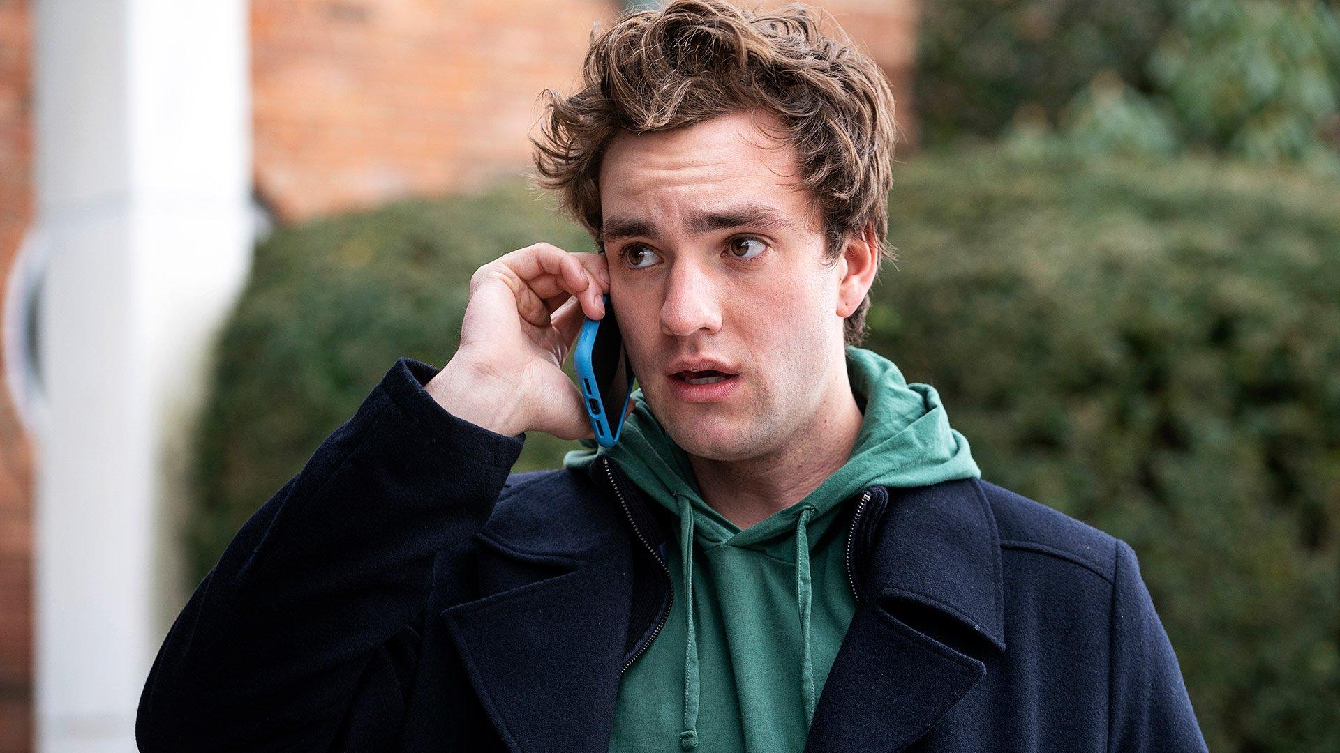 Still from Welcome Back