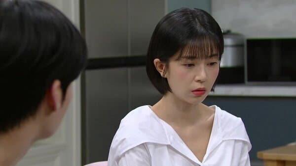 Still from Yeon Doo Looks For A New Place