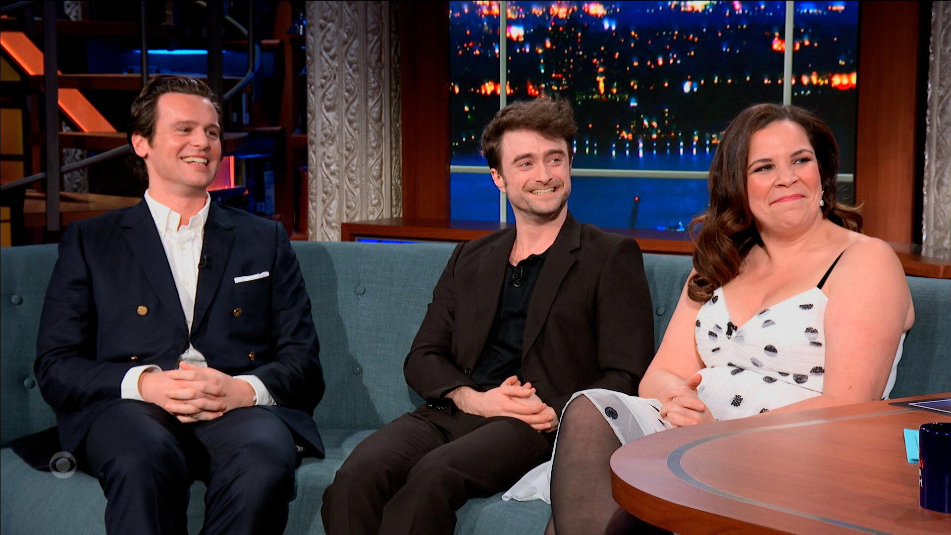 Still from 10/23/23 (Daniel Radcliffe, Jonathan Groff, Lindsay Mendez, Arlo Parks)