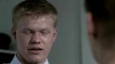 Still from Into the Blue (2)